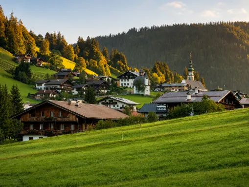 Wunderschönen Blick auf das malerische Bergdorf Thierbach in der Wildschönau